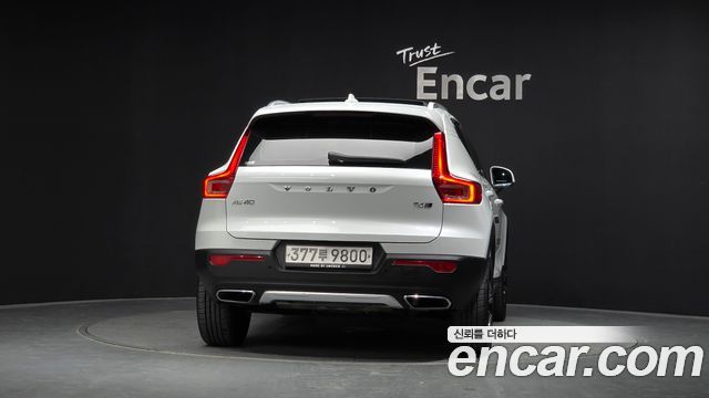Volvo XC40 T4 Inscription — пробег 59 482 км — фото 4 из 5