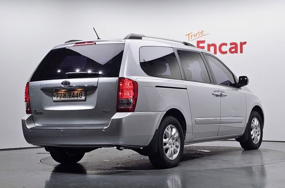 Kia Carnival Grand Carnival GLX Premium — пробег 142 355 км — фото 2 из 5