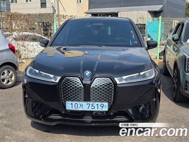 BMW iX xDrive50 Sports Plus — пробег 42 390 км — фото 2 из 5