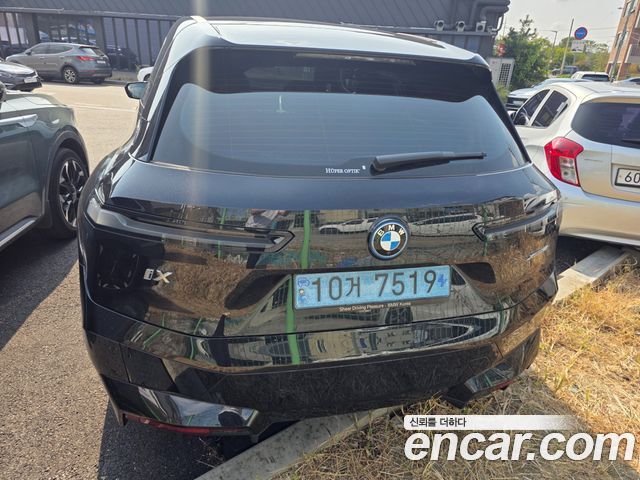 BMW iX xDrive50 Sports Plus — пробег 42 390 км — фото 4 из 5