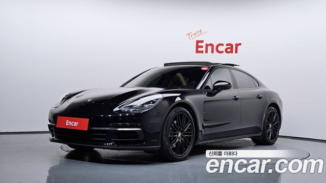 Porsche Panamera 3.0 AWD — пробег 99 192 км — фото 1 из 5