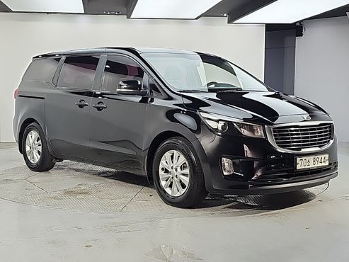 Kia Carnival 11-seater Deluxe — пробег 146 000 км — фото 2 из 5
