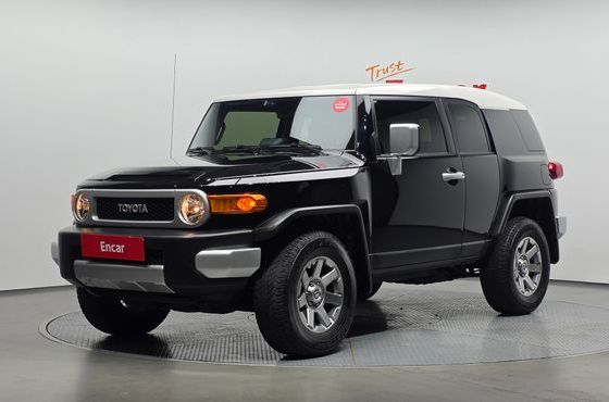 Toyota FJ Cruiser 4WD V6 — пробег 142 578 км — фото 1 из 5