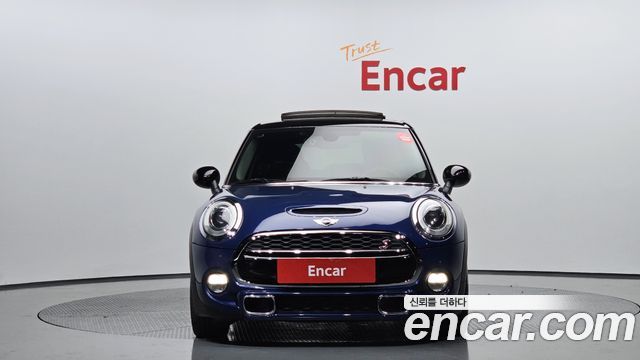 Mini Cooper 5Door Standard 3rd — пробег 129 069 км — фото 3 из 5