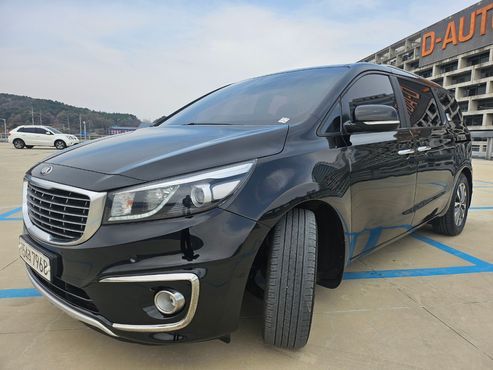 Kia Carnival 9-seater Luxury — пробег 91 910 км — фото 4 из 5
