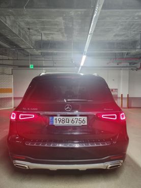 Mercedes-Benz GLS-Class GLS580 4MATIC — пробег 25 400 км — фото 5 из 5
