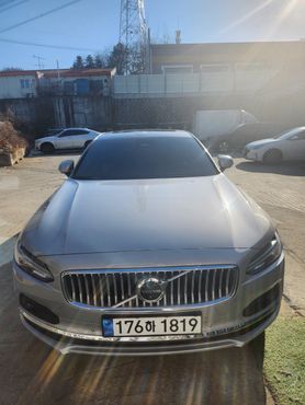 Volvo S90 B6 AWD Ultimate Bright — пробег 21 700 км — фото 1 из 5
