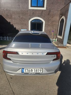 Volvo S90 B6 AWD Ultimate Bright — пробег 21 700 км — фото 4 из 5