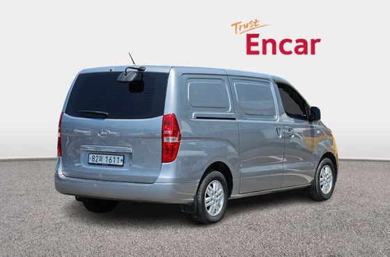Hyundai Starex Van 3-Seater Smart — пробег 135 740 км — фото 2 из 5
