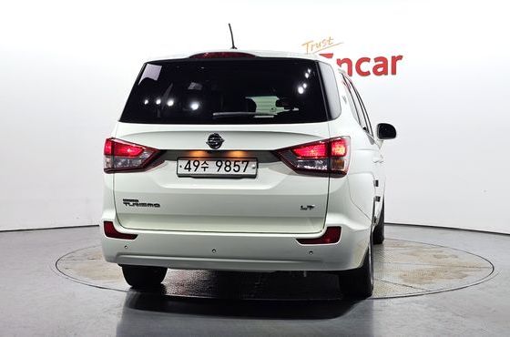 Ssangyong KORANDO 4WD LT 9-seater — пробег 83 689 км — фото 4 из 5