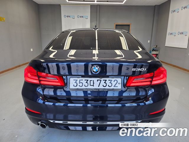 BMW 5-Series 530i Luxury Plus — пробег 57 896 км — фото 4 из 5