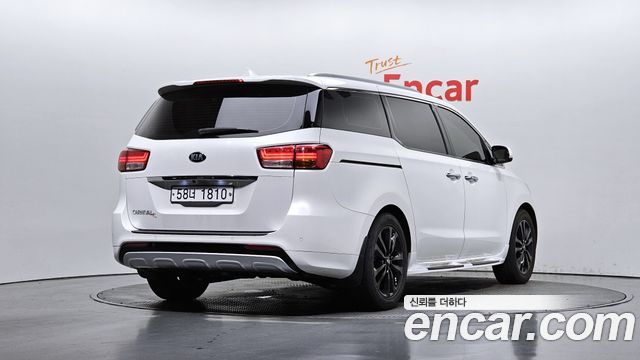 Kia Carnival из Кореи Encar