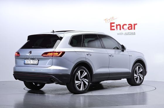 Volkswagen Touareg 3.0 TDI Premium — пробег 116 659 км — фото 2 из 5