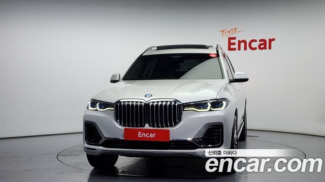 BMW X7 xDrive 40i Design Pure Excellence 7-Seater — пробег 83 482 км — фото 3 из 5