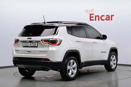 Jeep Compass 2.4 Limitied AWD — пробег 39 987 км — фото 2 из 5
