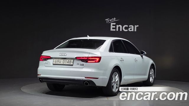 Audi A4 из Кореи Encar