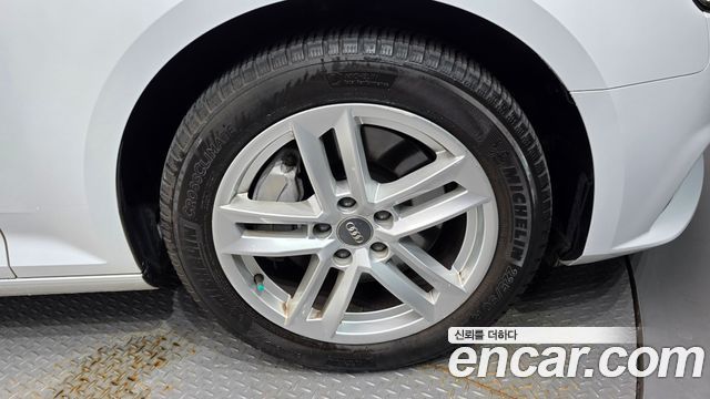 Audi A4 из Кореи Encar