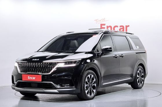 Kia Carnival 9-Seater Signature — пробег 71 362 км — фото 1 из 5