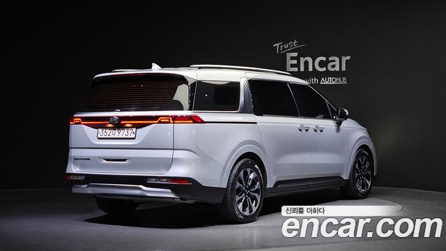 Kia Carnival из Кореи Encar