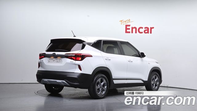 Kia Seltos из Кореи Encar