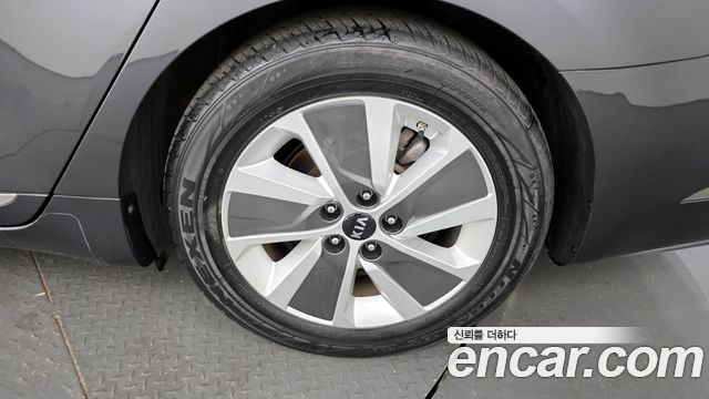 Kia K7 из Кореи Encar