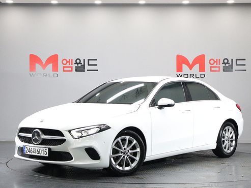 Mercedes-Benz A-Class A220 Sedan — пробег 96 100 км — фото 1 из 5