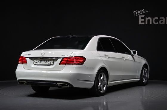 Mercedes-Benz E-Class E250 CDI 4MATIC — пробег 140 831 км — фото 2 из 5