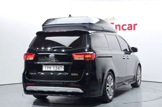 Kia Carnival 7-seater Hi-limousine President — пробег 98 923 км — фото 2 из 5