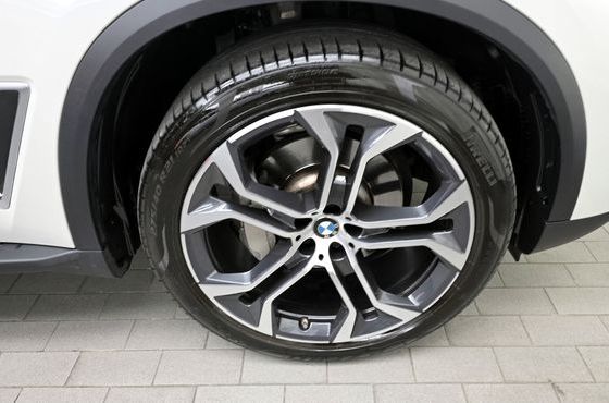 BMW X5 xDrive 40i xLine — пробег 66 481 км — фото 5 из 5