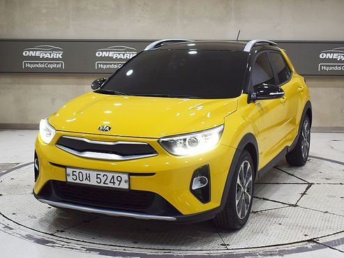 Kia Stonic 1.4 Prestige — пробег 66 000 км — фото 1 из 5