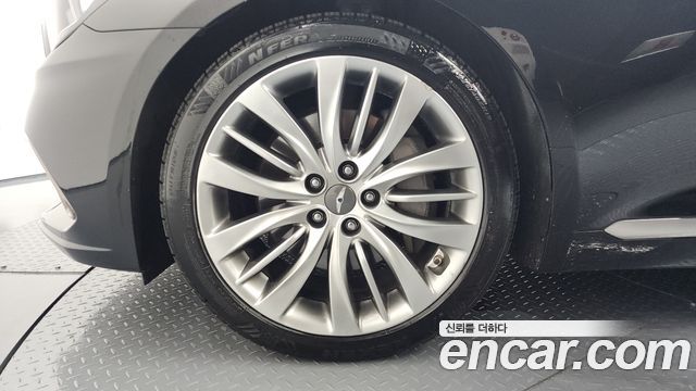 Hyundai Genesis из Кореи Encar
