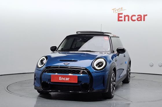 Mini Cooper Classic Third Generation — пробег 10 495 км — фото 3 из 5