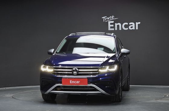 Volkswagen Tiguan 2.0 TSI Prestige — пробег 8 461 км — фото 3 из 5