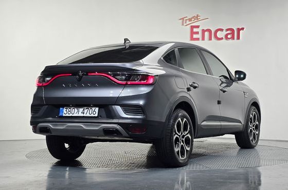 Renault (Samsung) Arkana 1.6 GTe Iconic — пробег 3 905 км — фото 2 из 5