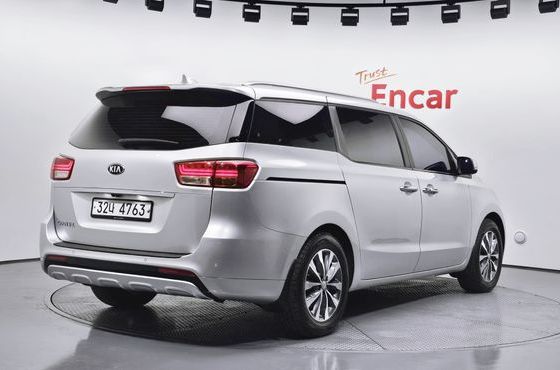 Kia Carnival 9-seater Luxury — пробег 148 360 км — фото 2 из 5
