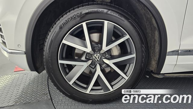 Volkswagen Touareg из Кореи Encar