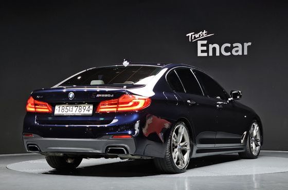 BMW 5-Series M550d xDrive — пробег 111 339 км — фото 2 из 5