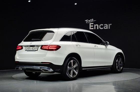 Mercedes-Benz GLC-Class GLC300 4MATIC — пробег 70 588 км — фото 2 из 5