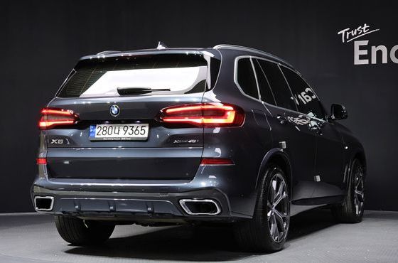 BMW X5 xDrive 40i M Sport — пробег 56 408 км — фото 2 из 5