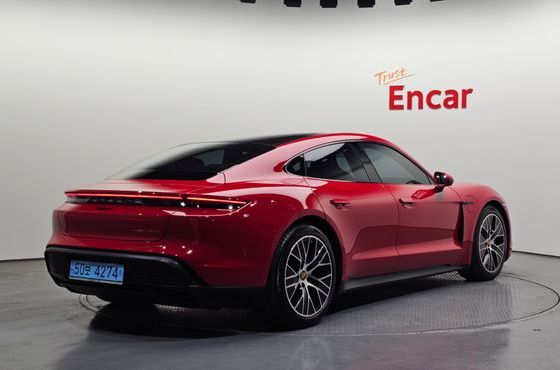 Porsche Taycan Base — пробег 22 409 км — фото 2 из 5