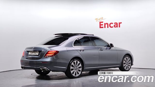 Mercedes-Benz E-Class из Кореи Encar
