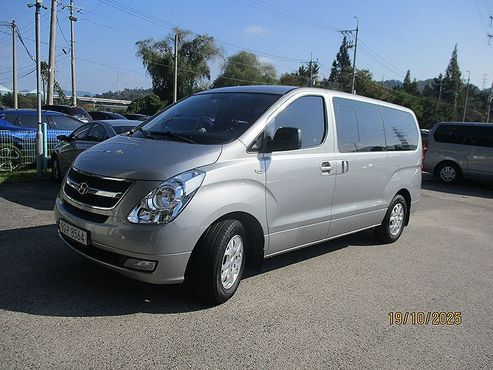 Hyundai Starex 5-Seater VAN CVX Luxury — пробег 121 006 км — фото 2 из 5