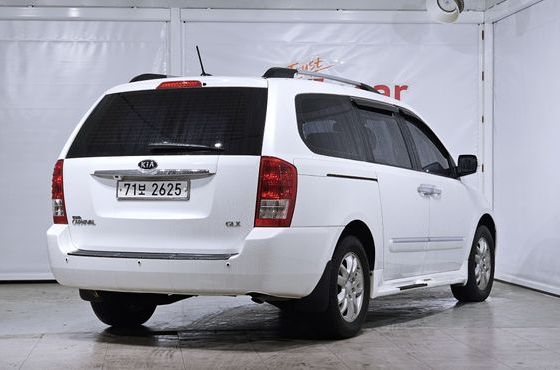 Kia Carnival Grand Carnival GLX Premium — пробег 147 770 км — фото 2 из 5
