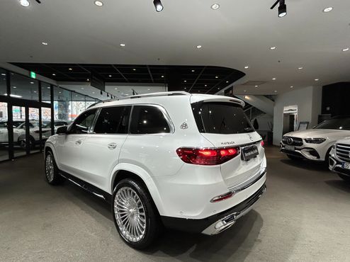 Mercedes-Benz GLS-Class Maybach GLS600 4MATIC — пробег 6 845 км — фото 2 из 5