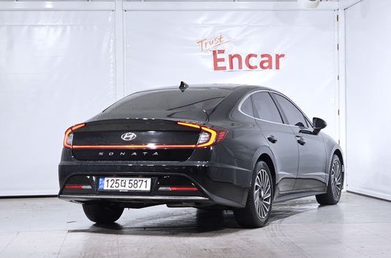 Hyundai Sonata Premium Plus — пробег 128 020 км — фото 2 из 5
