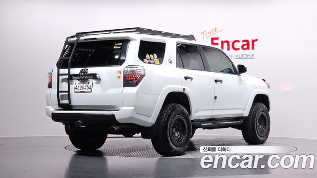 Toyota 4Runner V6 4WD SR5 — пробег 107 506 км — фото 2 из 5