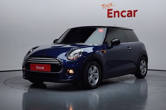 Mini Cooper Standard 3rd — пробег 146 184 км — фото 1 из 5