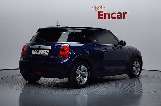 Mini Cooper Standard 3rd — пробег 146 184 км — фото 2 из 5