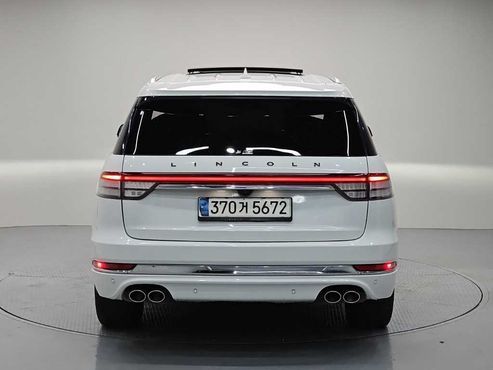 Lincoln Aviator 3.0 Black Label AWD — пробег 125 596 км — фото 2 из 5