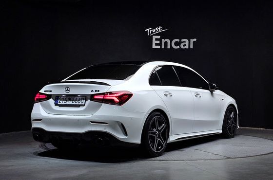 Mercedes-Benz A-Class AMG A35 4MATIC Sedan — пробег 10 103 км — фото 2 из 5